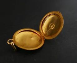Médaillon porte bonheur