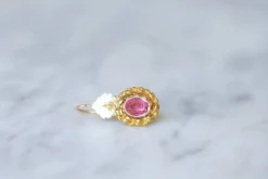 Mono boucle d'oreille ancienne or et pierre rose