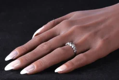 Murmures du passé : une bague baroque en diamant de 1700