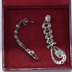 ORECCHINI en or blanc avec diamants et safran