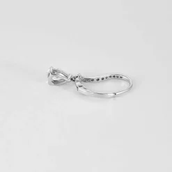 Paire boucles oreilles diamants or blanc