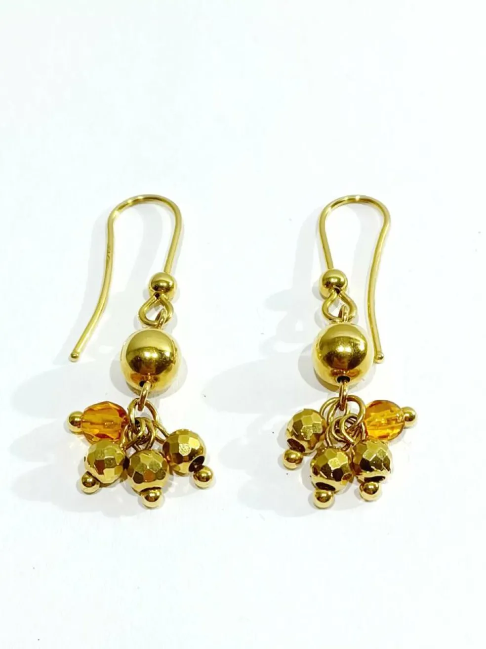 Paire de boucle d'oreilles en or et perles
