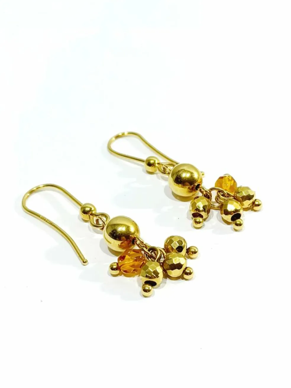 Paire de boucle d'oreilles en or et perles