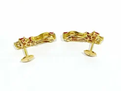 Paire de boucle d'oreilles or, rubis, diamants