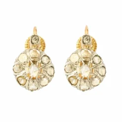 Paire de boucles d'oreilles "Dormeuses" en or jaune et or blanc et diamants