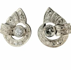 Paire de boucles d'oreilles Art Déco en platine