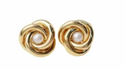Paire de boucles d'oreilles en or jaune et perle de culture