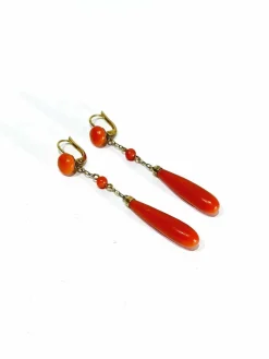 Paire De Boucles d'Oreilles en or et en corail