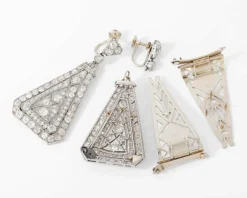 Paire de boucles d'oreilles à transformation platine et diamants