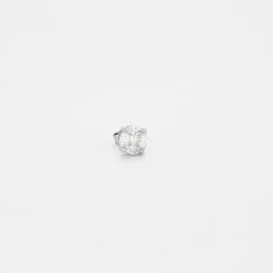 Paire de boucles d’oreilles en or blanc serties de diamants