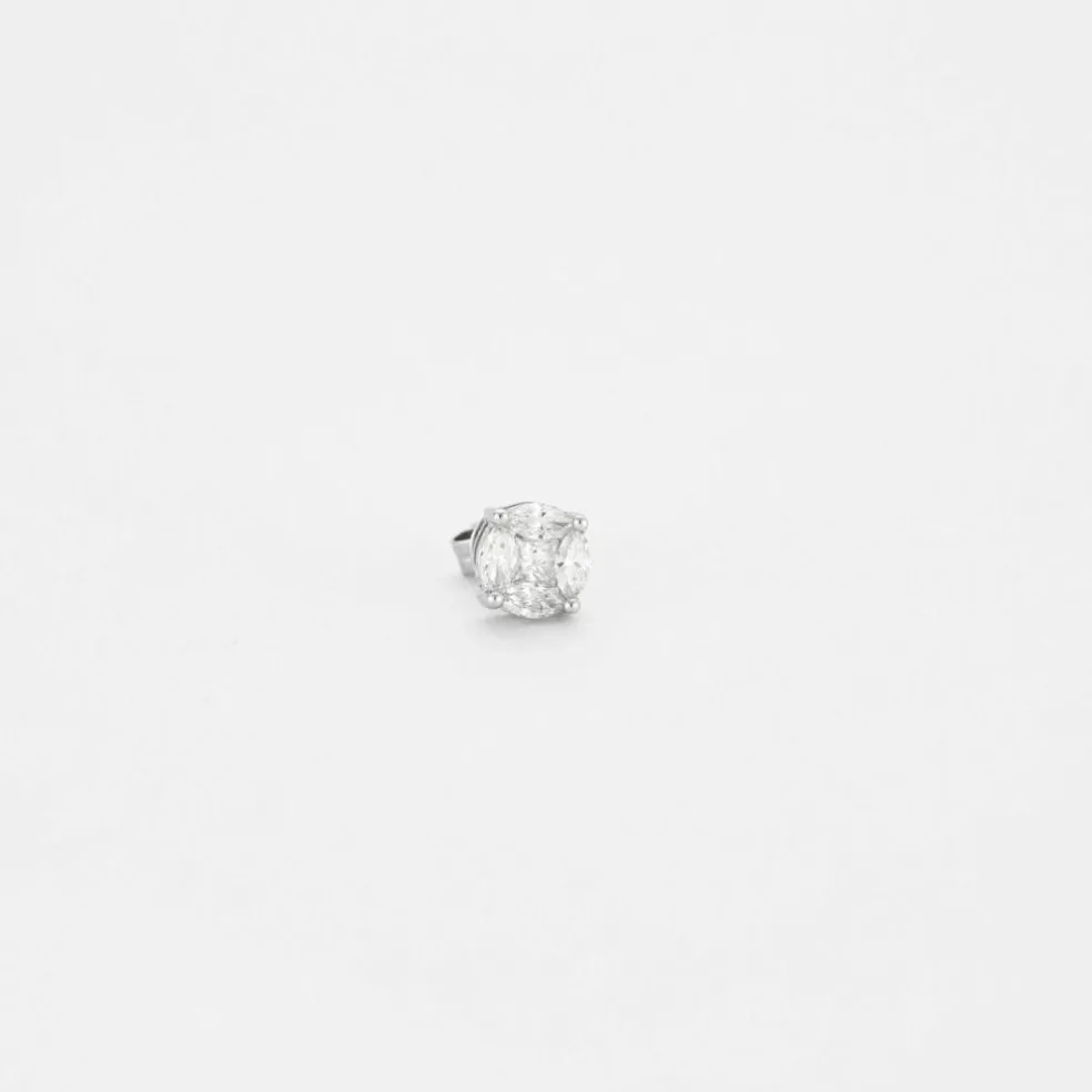 Paire de boucles d’oreilles en or blanc serties de diamants