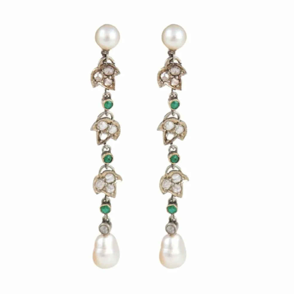 Paire de pendants d'oreilles fin XIXème