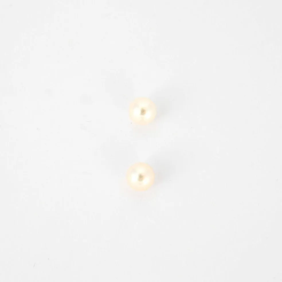 Paire de puces d'oreilles perles Akoya