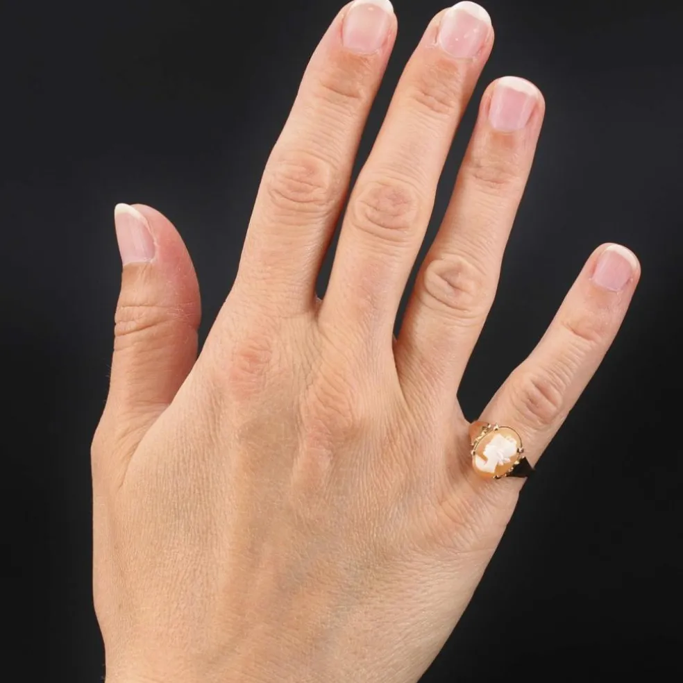 Parure bague et boucles d'oreilles camées