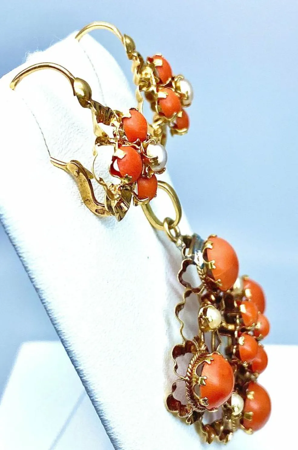 Parure Napoléon III - pendentif et boucles d’oreilles or, jaune, corail et perles fines