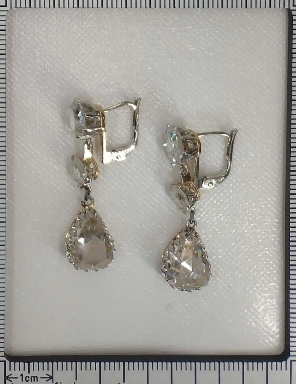 Pendantes, diamants