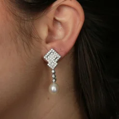 Pendants d'oreilles diamants et perle