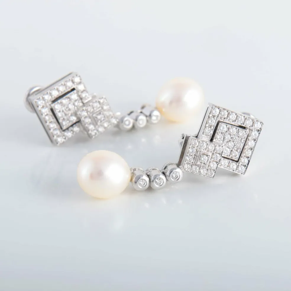 Pendants d'oreilles diamants et perle