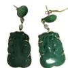 Pendants d'oreilles en jade sculpté et diamants