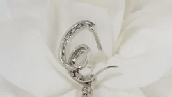 Pendants d'oreilles en or blanc, diamants et corail