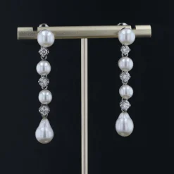 Pendants d'oreilles perles de culture et diamants