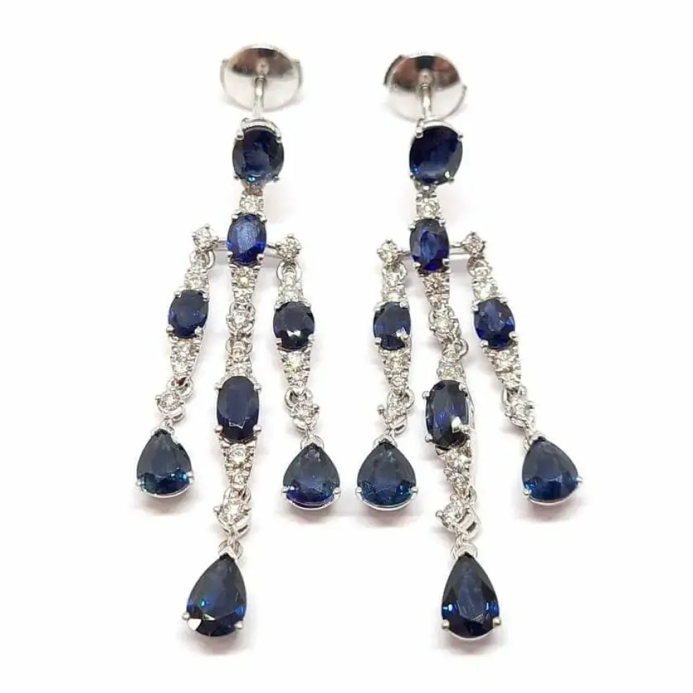 Pendants d'oreilles saphirs diamants or blanc