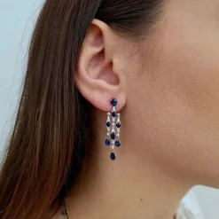 Pendants d'oreilles saphirs diamants or blanc