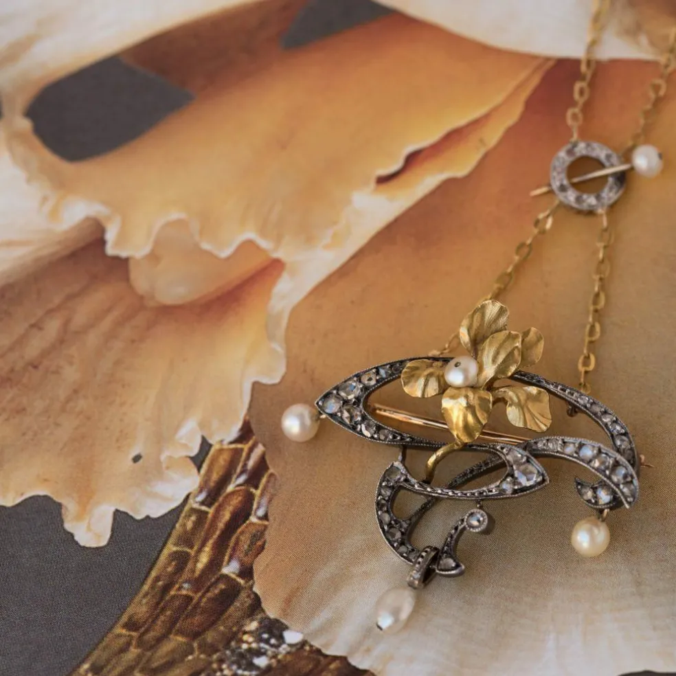Pendentif - Broche Art nouveau Diamants et Perles