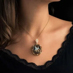 Pendentif - Broche Aucoc Camée ancien et ses perles