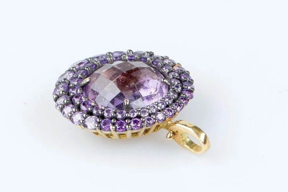 Pendentif améthyste en or massif