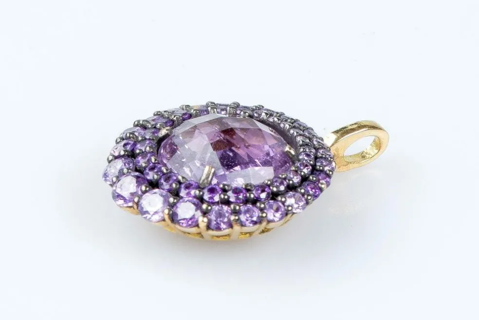 Pendentif améthyste en or massif