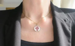Pendentif ancien biface émail fleur de Lys Jésus