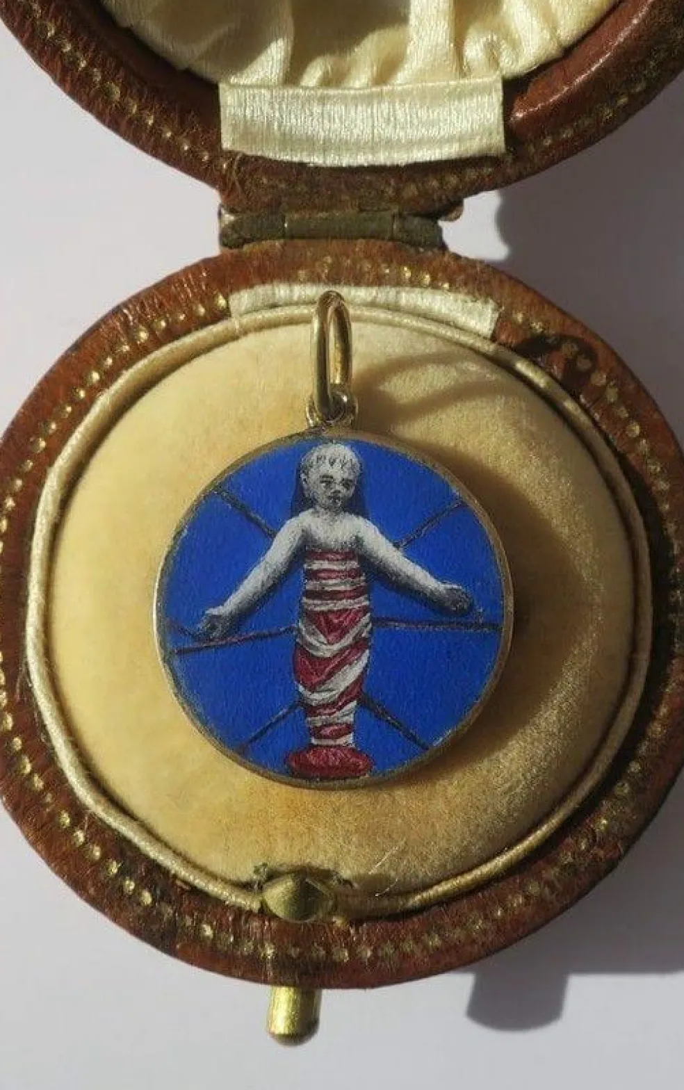 Pendentif ancien biface émail fleur de Lys Jésus
