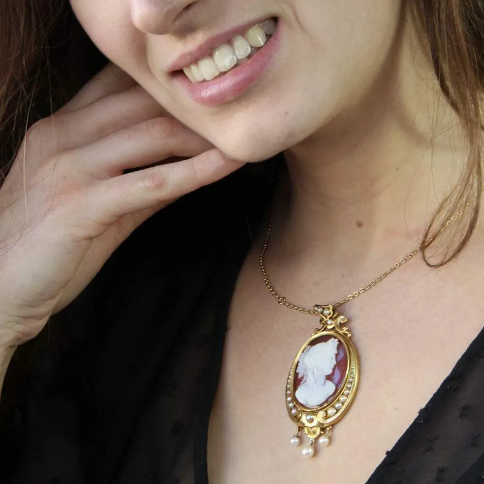 Pendentif ancien Camée et Perles fines