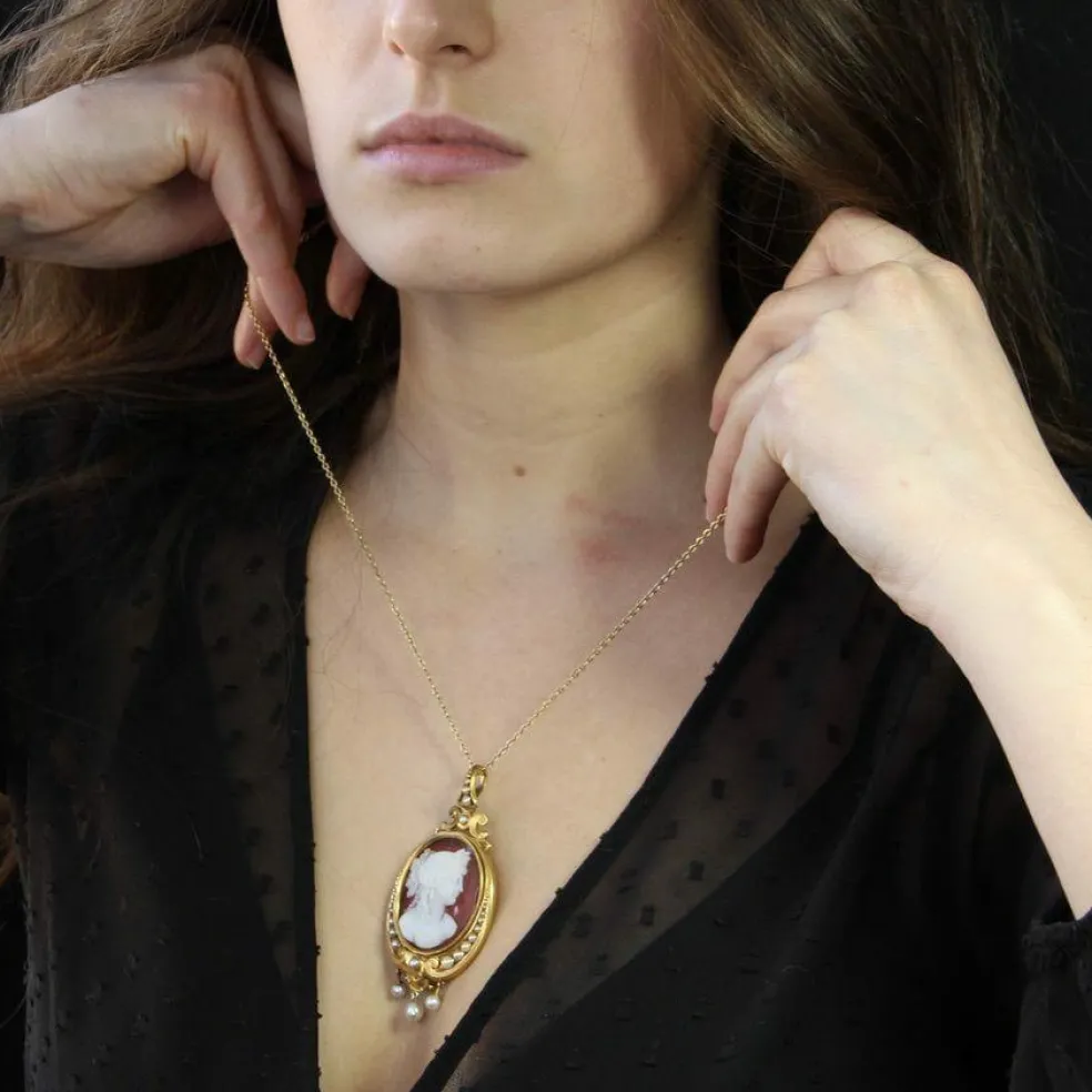 Pendentif ancien Camée et Perles fines