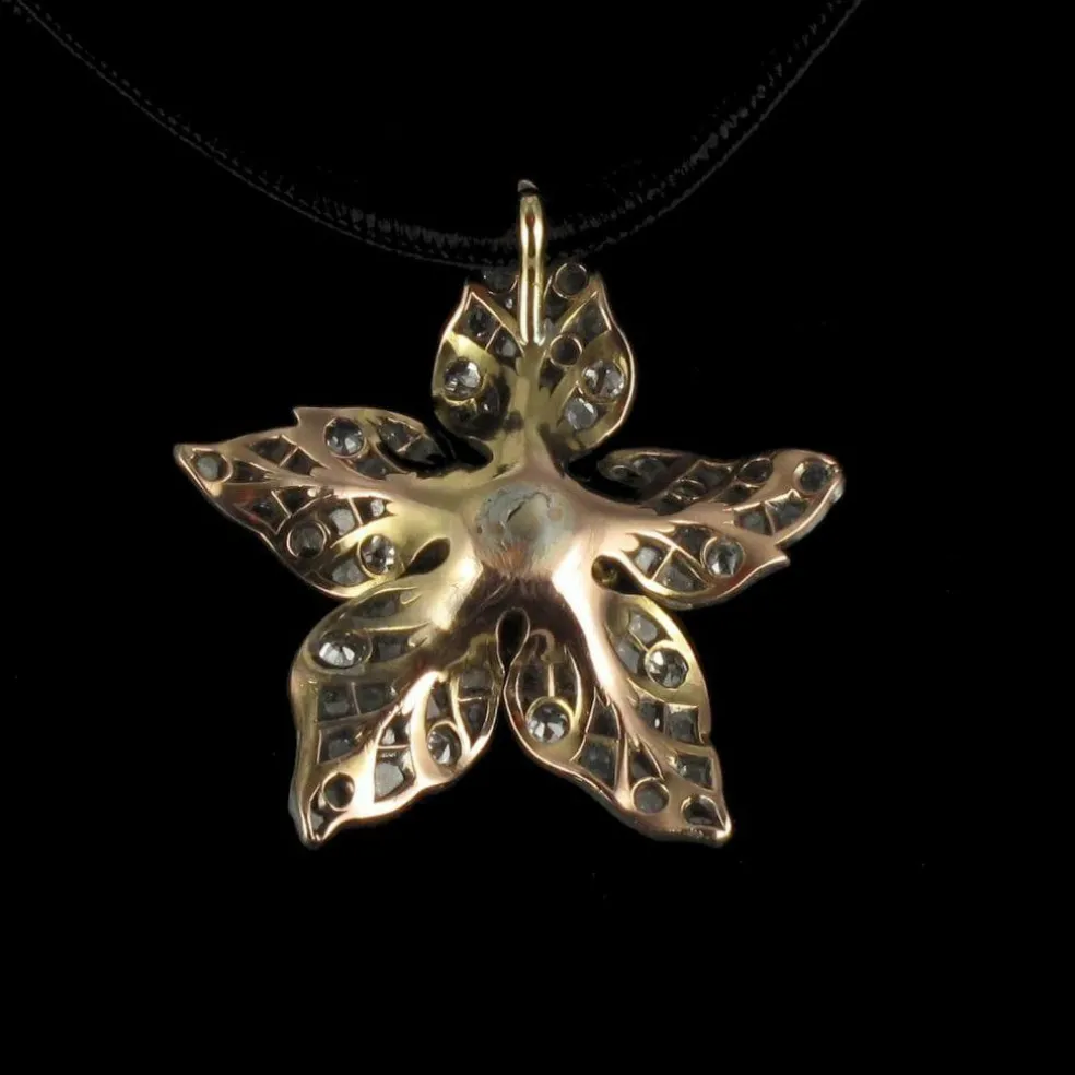 Pendentif ancien fleur diamants