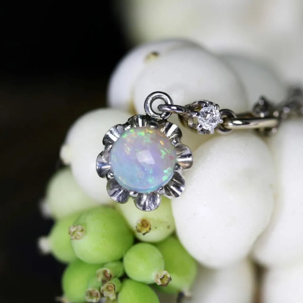 Pendentif ancien opale et diamant