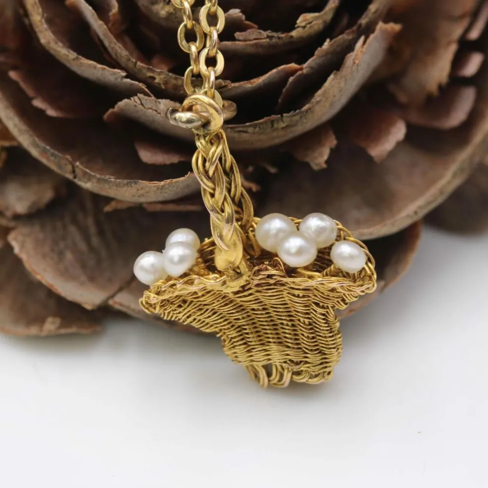 Pendentif ancien panier en or et perles