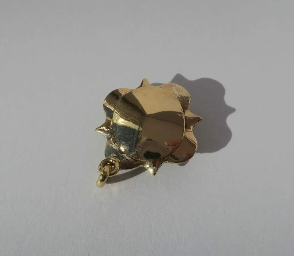Pendentif ancien trèfle or rose, perles, émeraudes, émail
