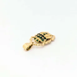 Pendentif animalier en or jaune et émeraudes