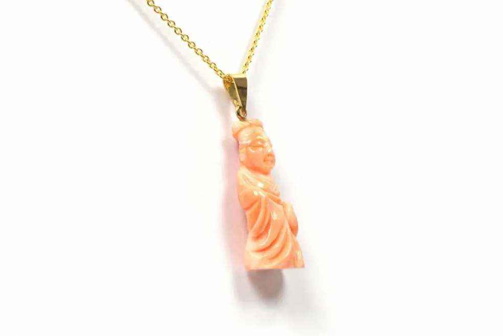 Pendentif années 70 or jaune et corail