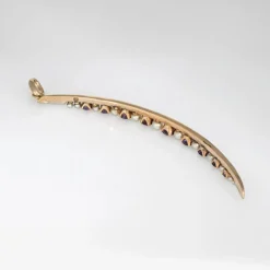 Pendentif antique victorien en forme de croissant de lune en améthyste et perle en or 14 carats céleste