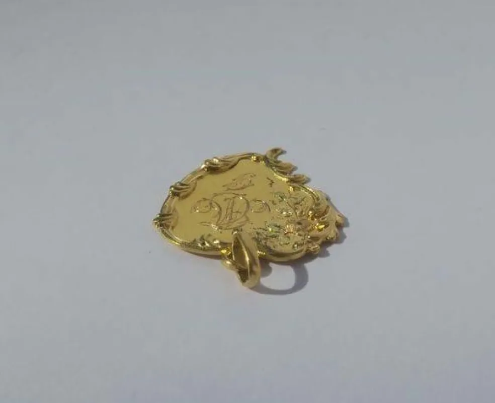 Pendentif Art Nouveau 1905 cœur rocaille