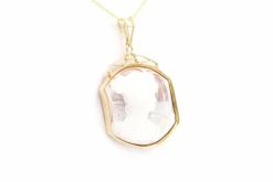 Pendentif Art Nouveau en or jaune serti d'un camée
