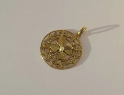 Pendentif Art Nouveau trèfle chance or
