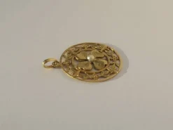 Pendentif Art Nouveau trèfle chance or