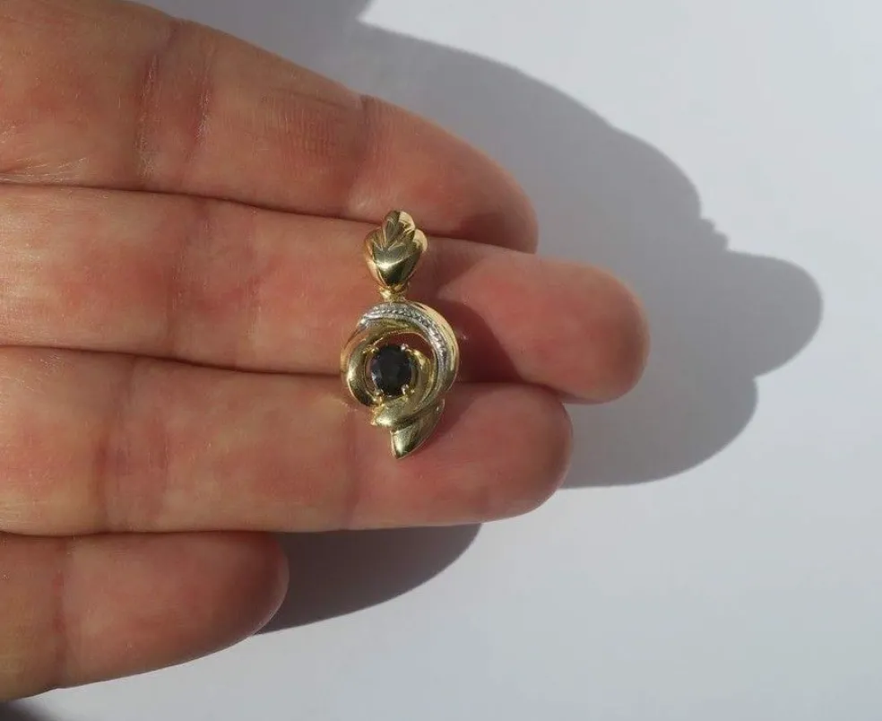 Pendentif bicolore coeur saphir