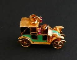 Pendentif Breloque Voiture émaillée, Or