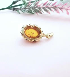 Pendentif Cabochon d'Ambre