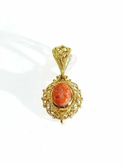 Pendentif Camée or et corail